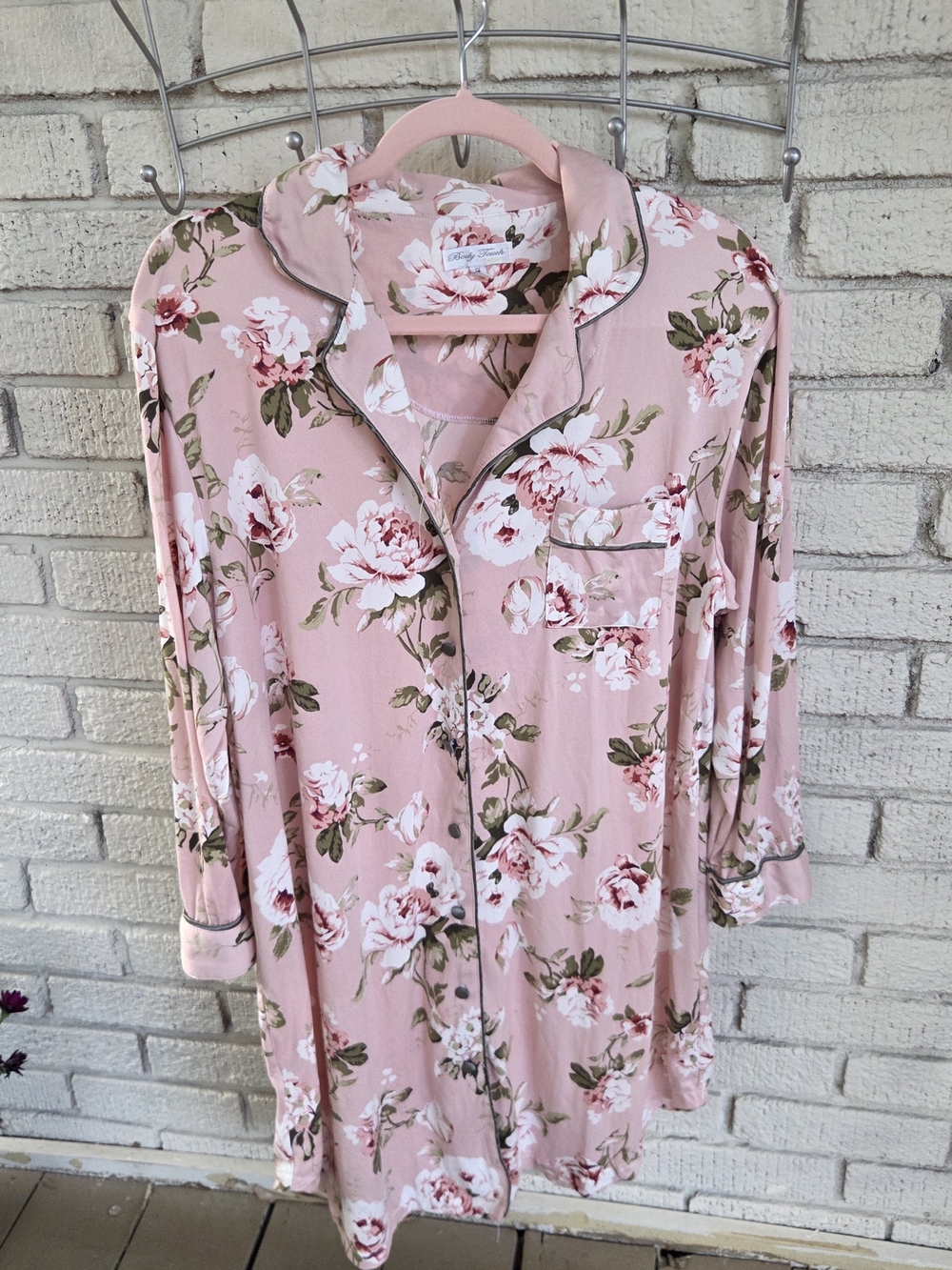 Blush Pink Floral Button-Up Nightshirt Dress Missing Top Button 1x